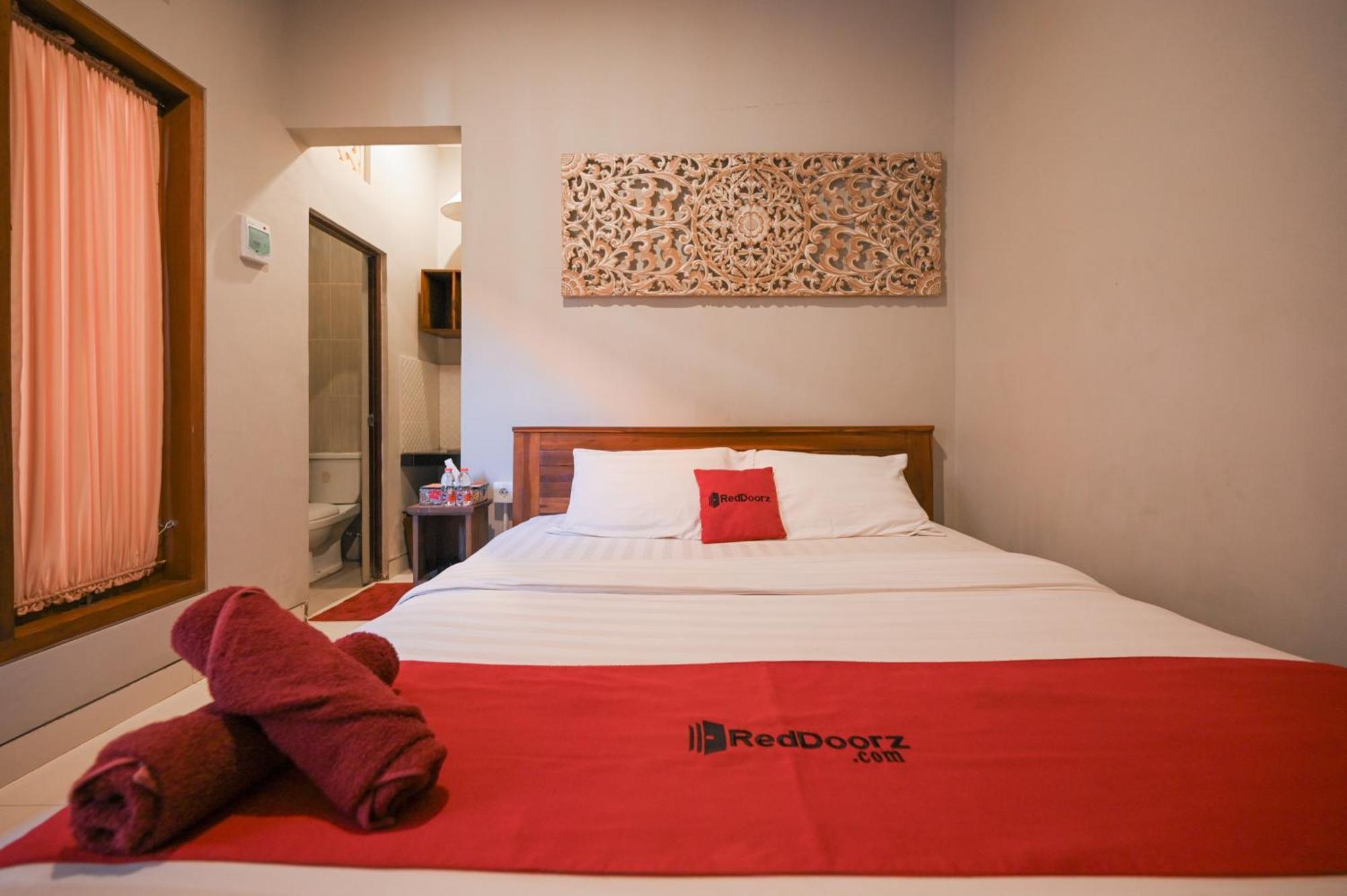 Reddoorz Near Mertasari Beach 2 Pesanggaran Ngoại thất bức ảnh