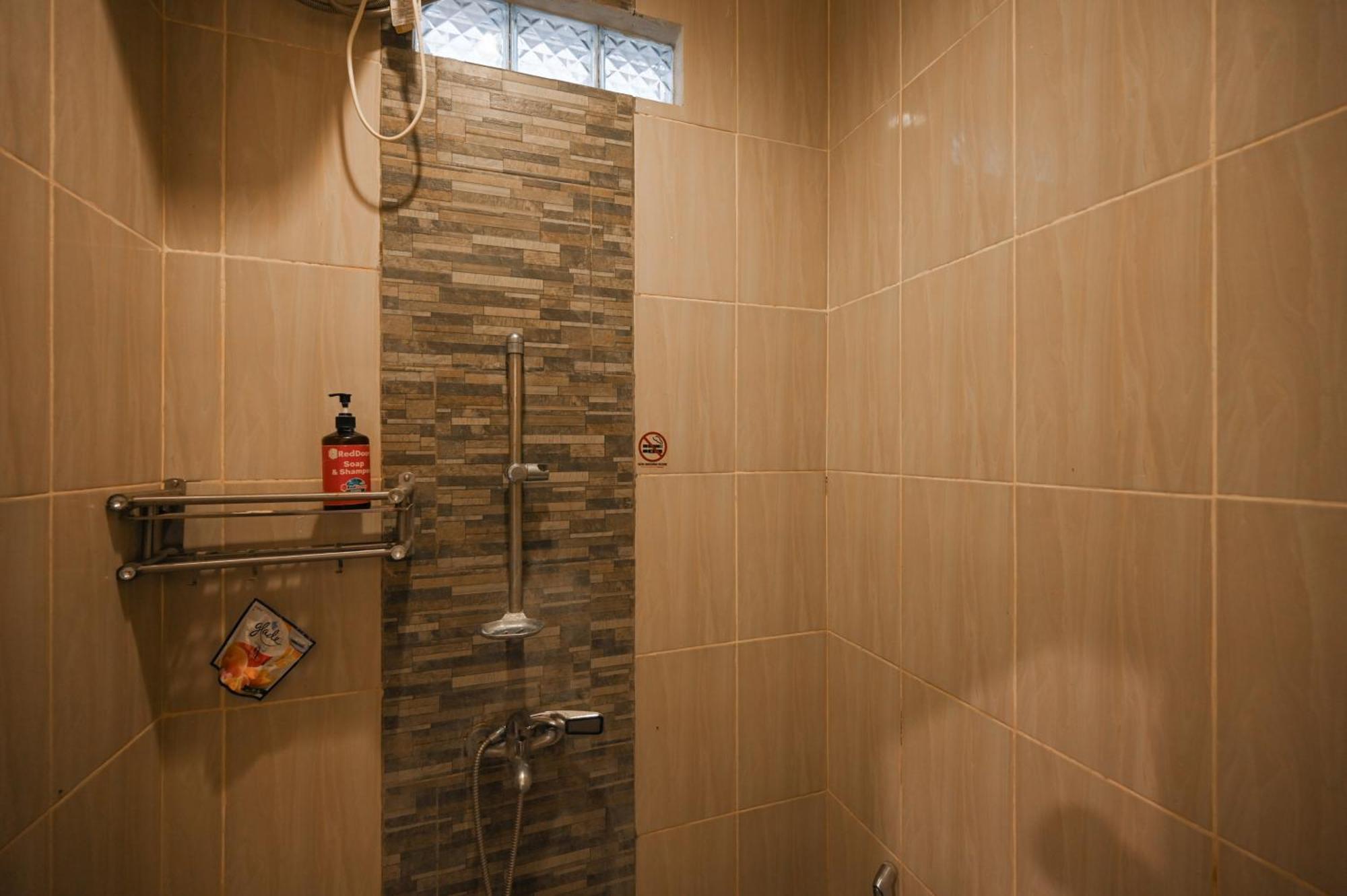 Reddoorz Near Mertasari Beach 2 Pesanggaran Ngoại thất bức ảnh