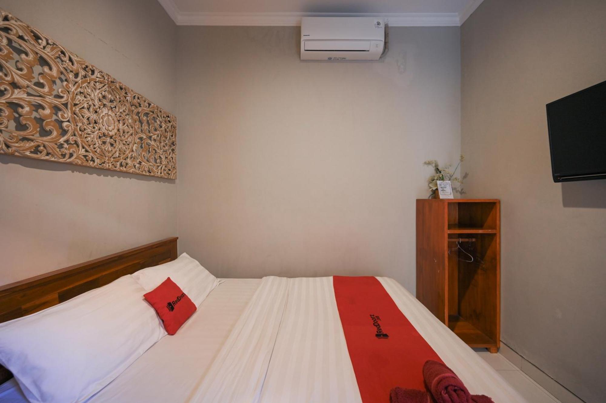 Reddoorz Near Mertasari Beach 2 Pesanggaran Ngoại thất bức ảnh