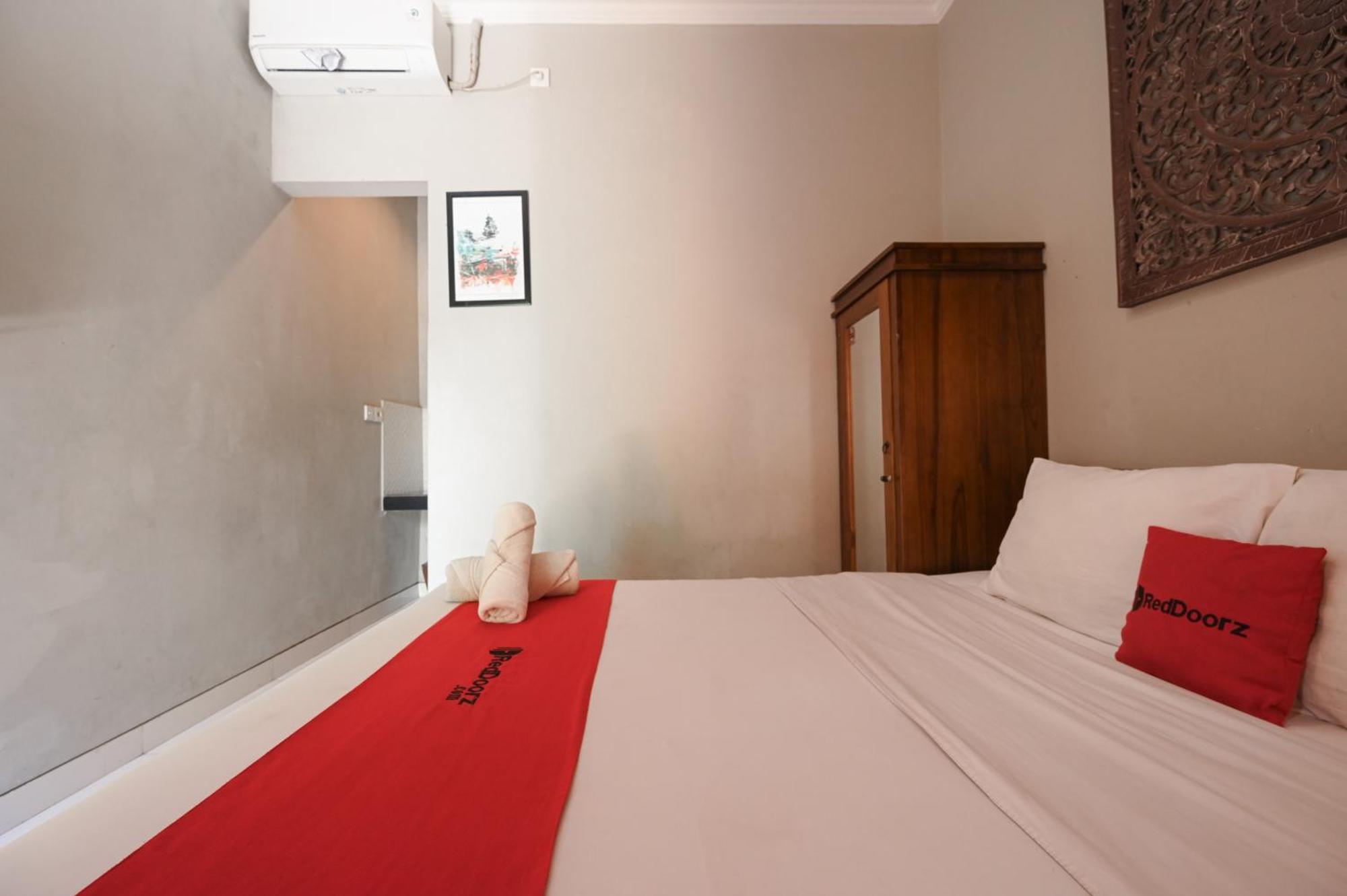Reddoorz Near Mertasari Beach 2 Pesanggaran Ngoại thất bức ảnh